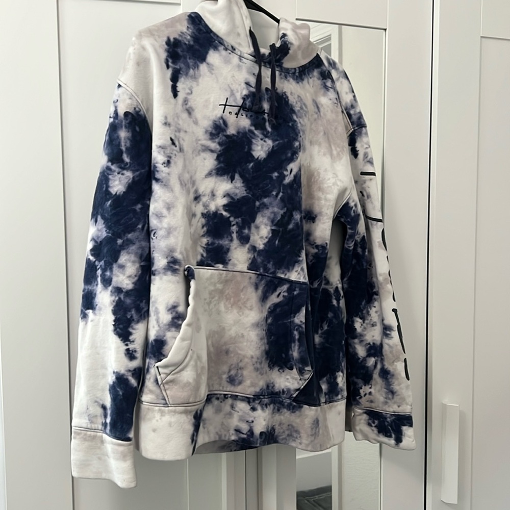 Hollister tie dye sweater Must-Have Collection Medium